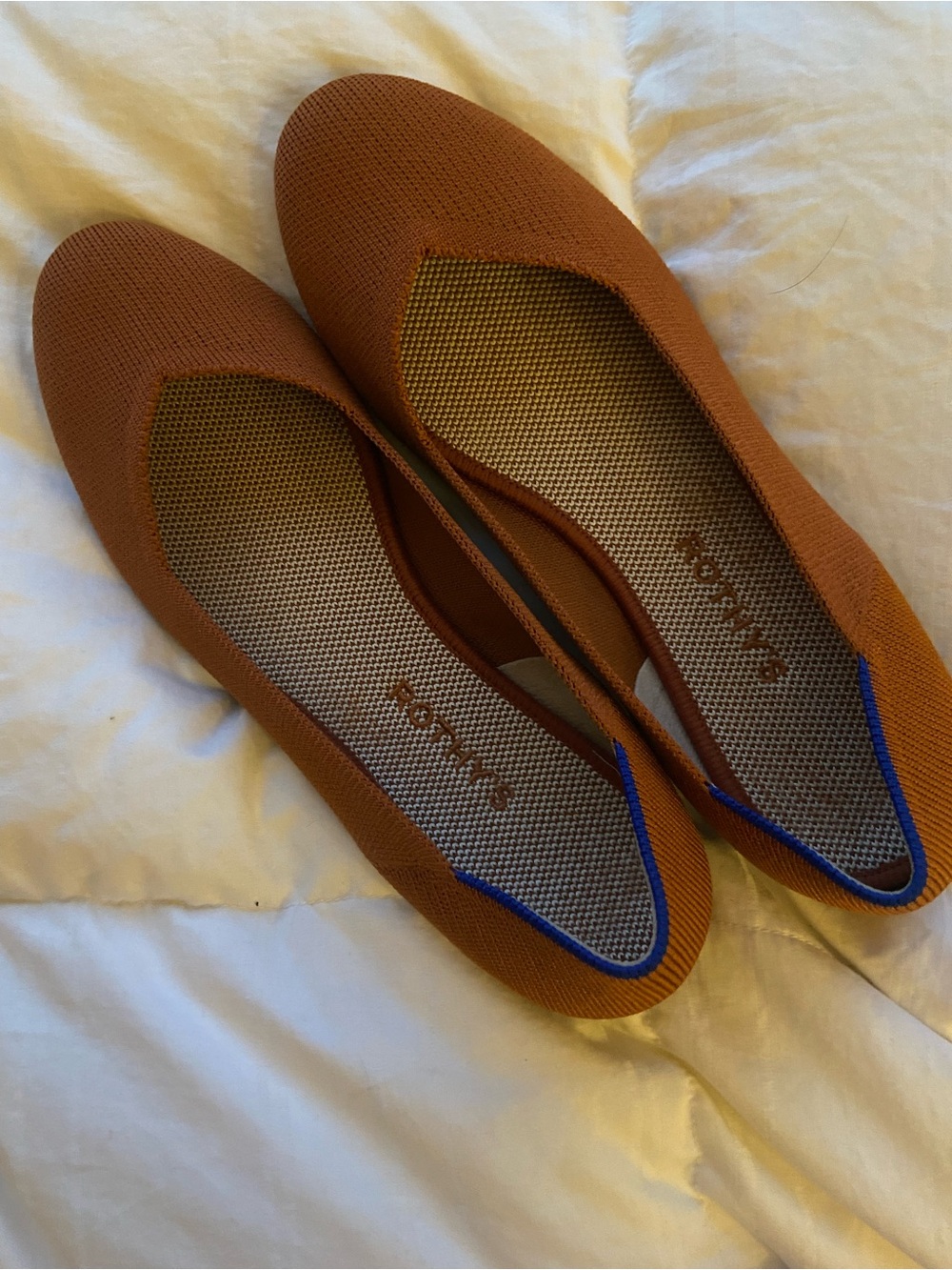 Rothy's Knit Ballet Flats in Fawn Tan with Blue Trim Retired Colorway 9.5 - Picture 2 of 14